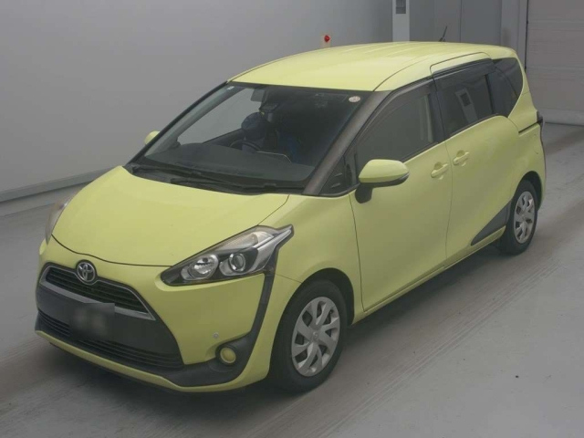 TOYOTA SIENTA — фото