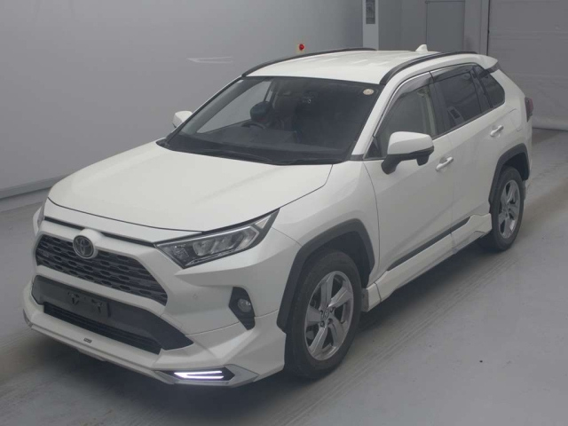 TOYOTA RAV4 — фото