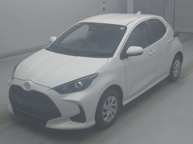 TOYOTA YARIS — фото