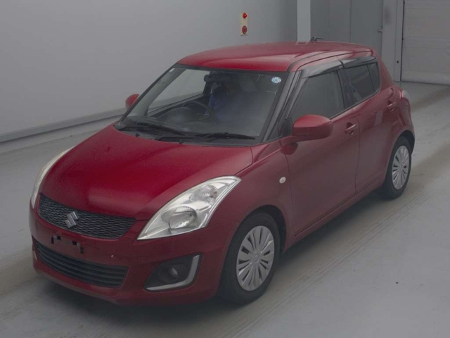 SUZUKI SWIFT — фото