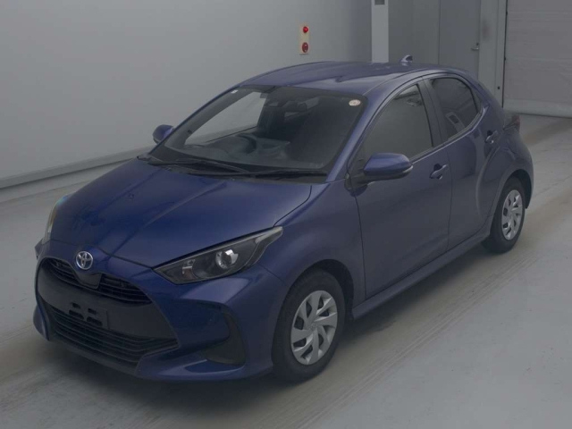 TOYOTA YARIS — фото