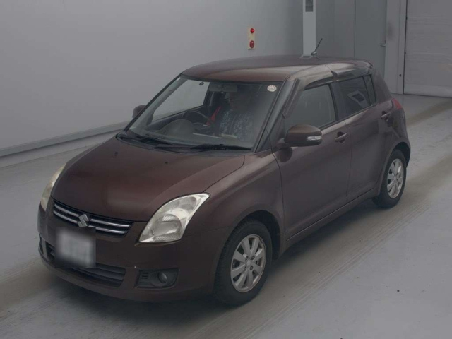 SUZUKI SWIFT — фото