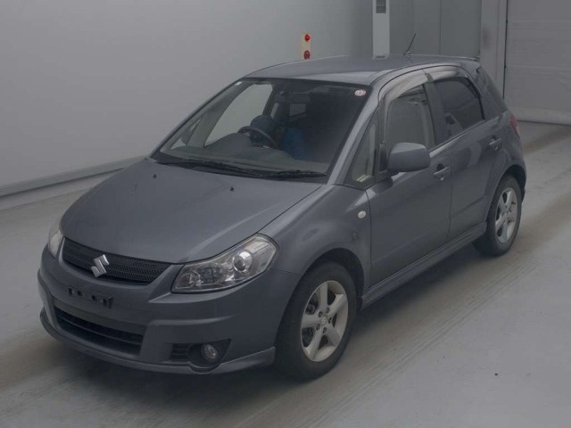 SUZUKI SX 4 — фото