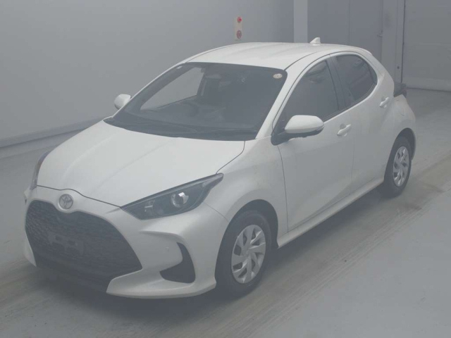 TOYOTA YARIS — фото