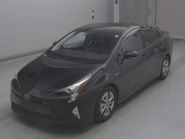 TOYOTA PRIUS — фото