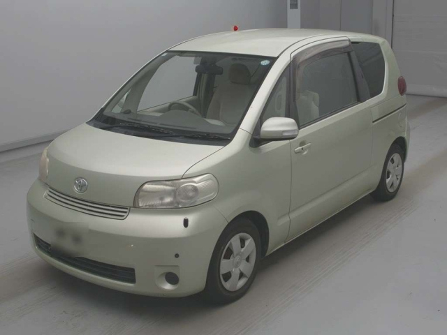 TOYOTA PORTE — фото