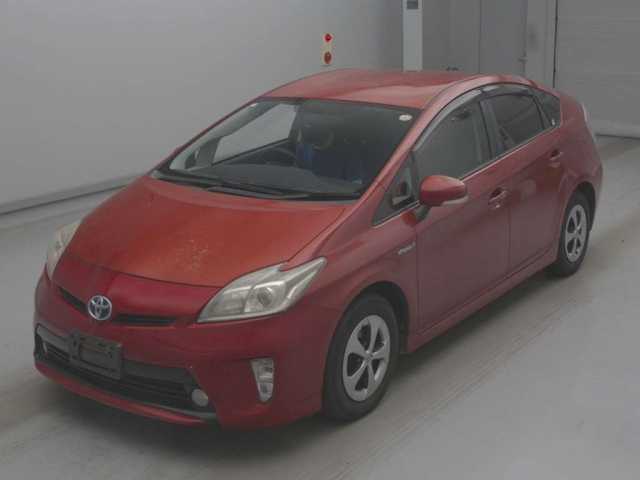 TOYOTA PRIUS — фото