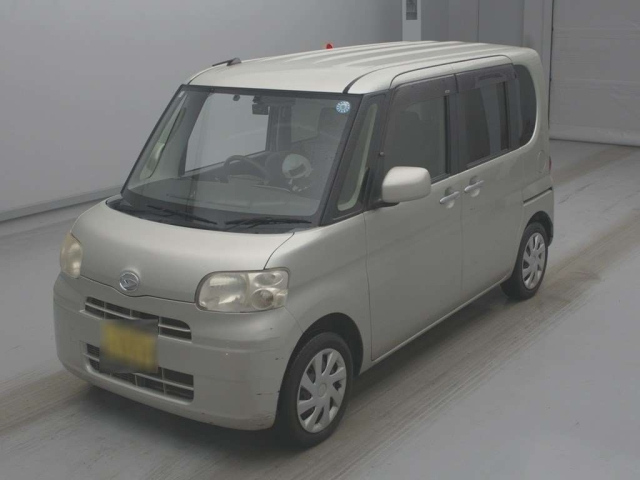 DAIHATSU TANTO — фото