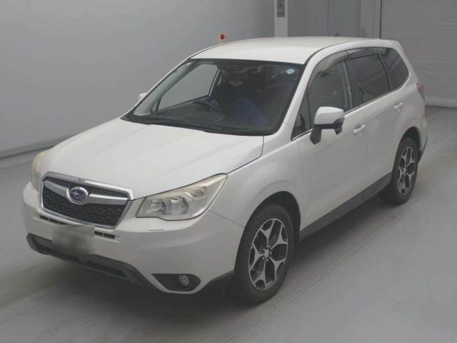 SUBARU FORESTER — фото