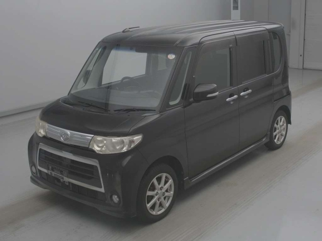 DAIHATSU TANTO — фото