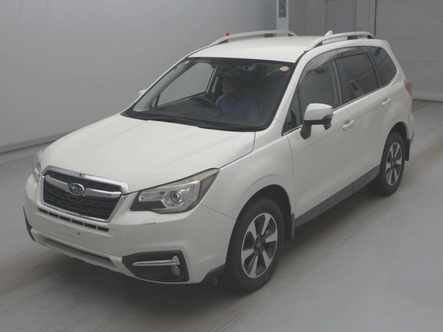 SUBARU FORESTER — фото