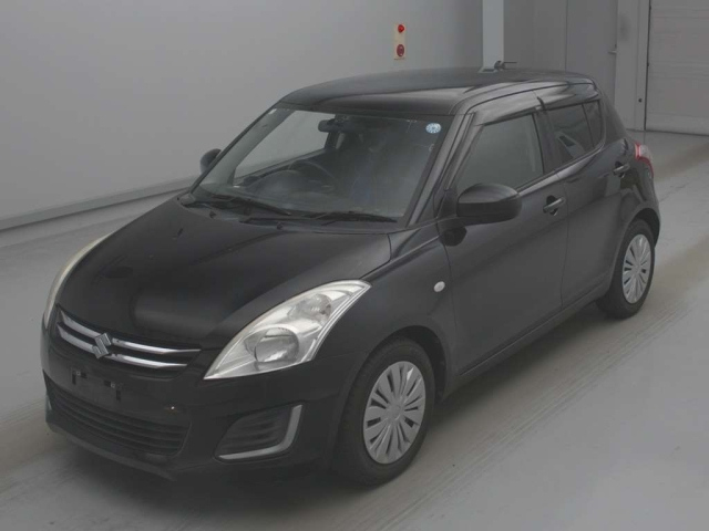 SUZUKI SWIFT — фото