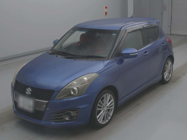 SUZUKI SWIFT — фото