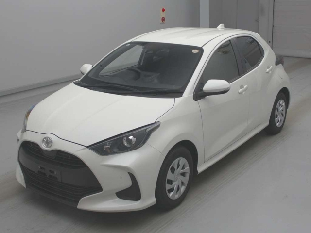 TOYOTA YARIS — фото