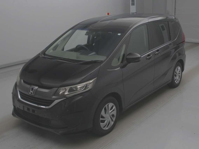 HONDA FREED — фото