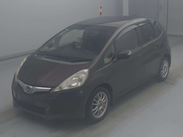 HONDA FIT — фото