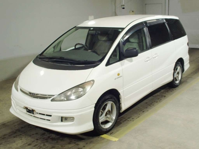 TOYOTA ESTIMA — фото