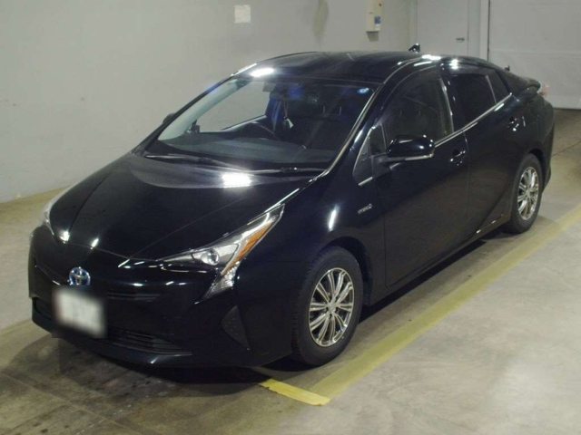 TOYOTA PRIUS — фото
