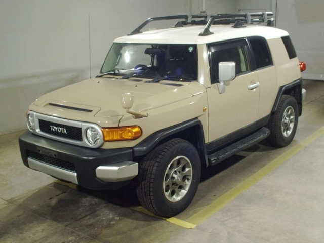 TOYOTA FJ — фото
