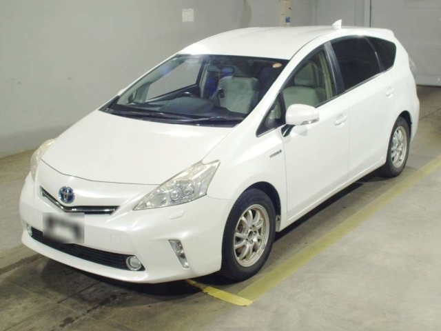 TOYOTA PRIUS — фото
