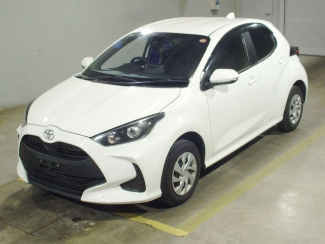 TOYOTA YARIS — фото