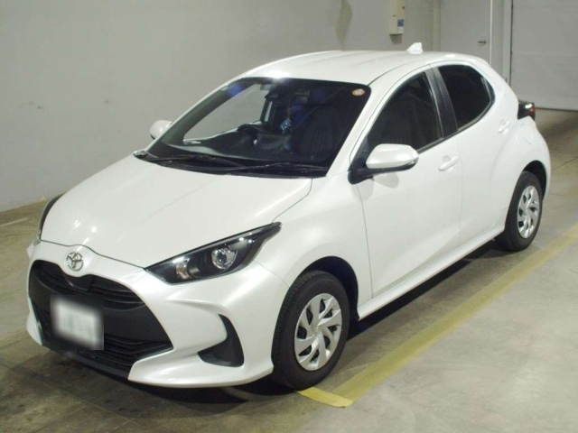 TOYOTA YARIS — фото