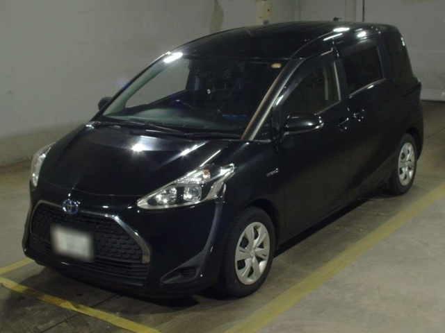 TOYOTA SIENTA — фото