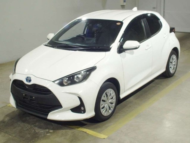 TOYOTA YARIS — фото