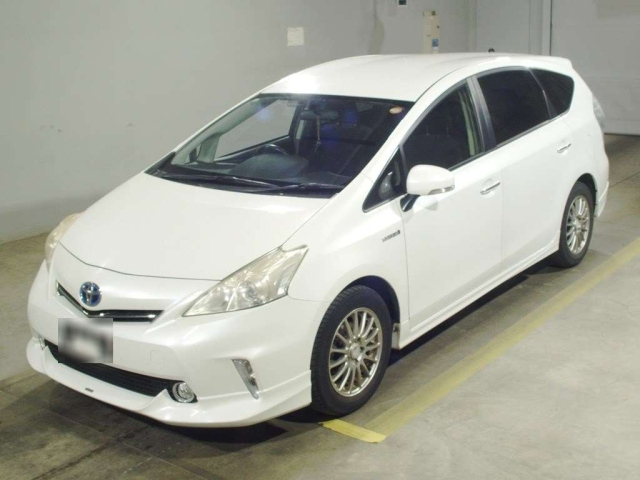 TOYOTA PRIUS — фото