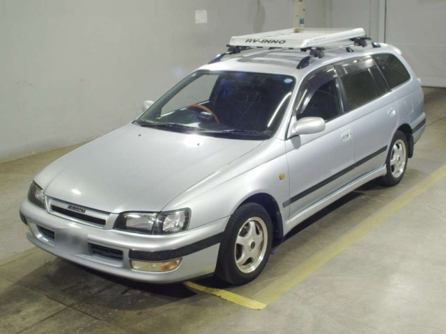 TOYOTA CALDINA — фото