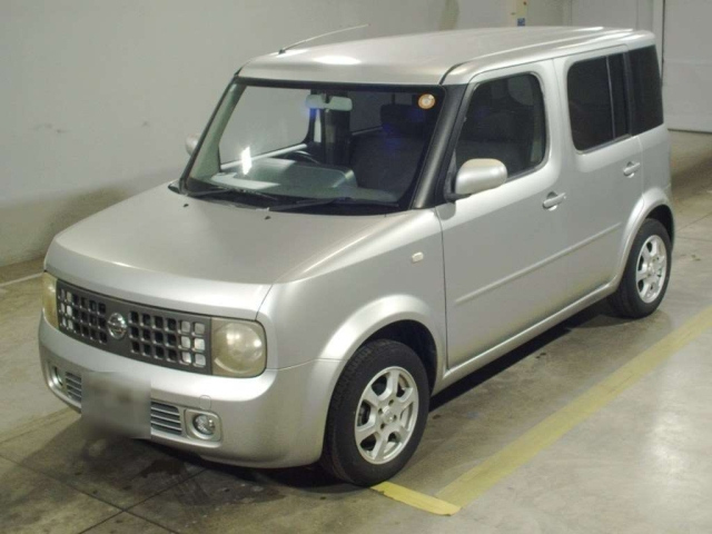 NISSAN CUBE — фото