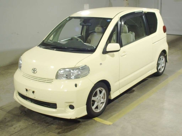 TOYOTA PORTE — фото