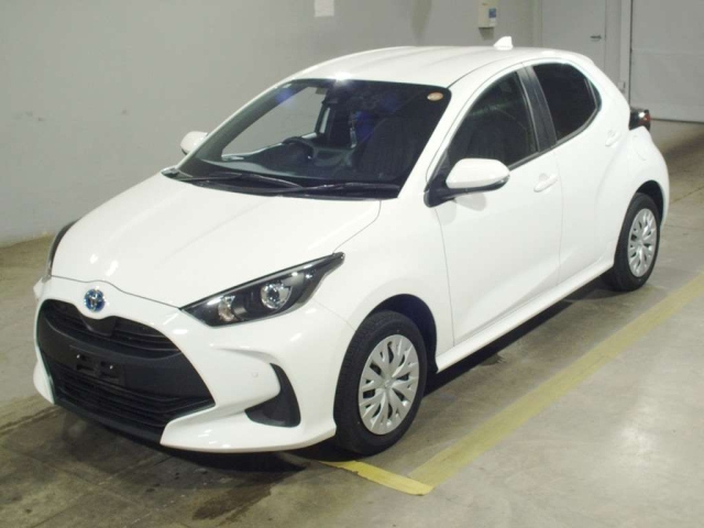 TOYOTA YARIS — фото
