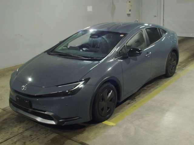 TOYOTA PRIUS — фото