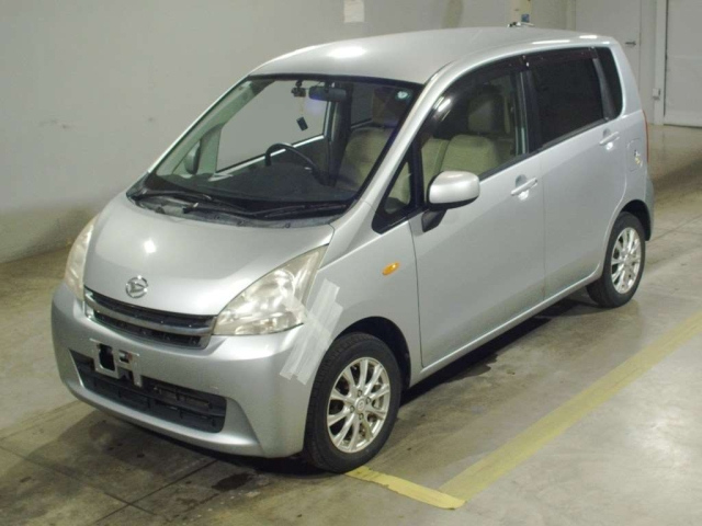 DAIHATSU MOVE — фото