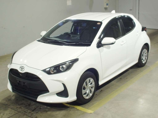 TOYOTA YARIS — фото