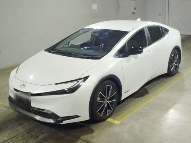 TOYOTA PRIUS — фото