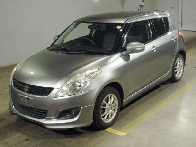 SUZUKI SWIFT — фото