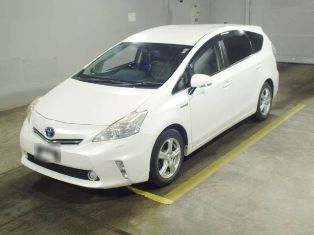 TOYOTA PRIUS — фото