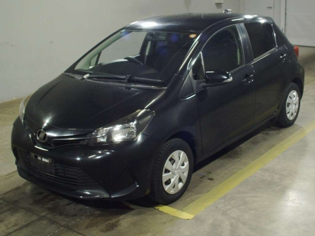 TOYOTA VITZ — фото