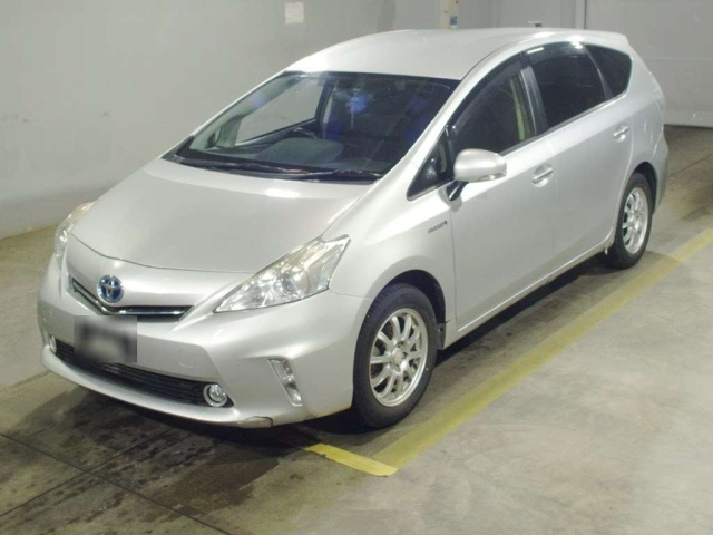 TOYOTA PRIUS — фото