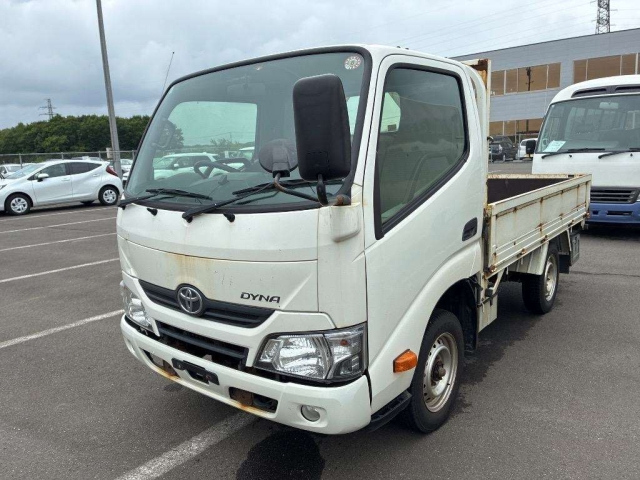 TOYOTA DYNA — фото