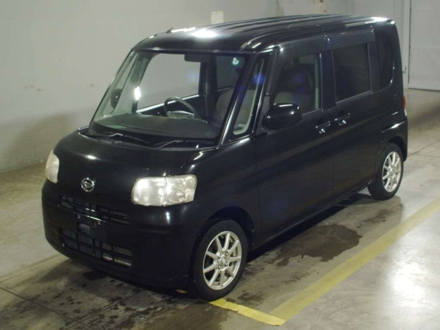 DAIHATSU TANTO — фото