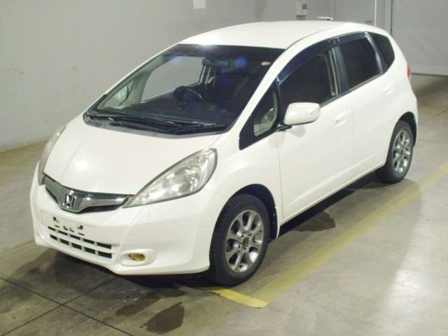 HONDA FIT — фото
