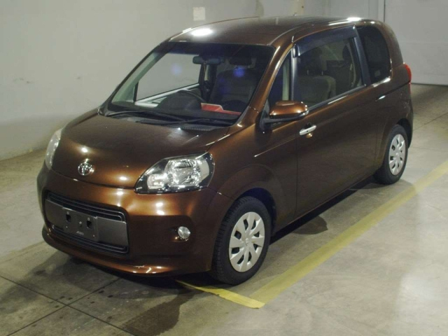 TOYOTA PORTE — фото