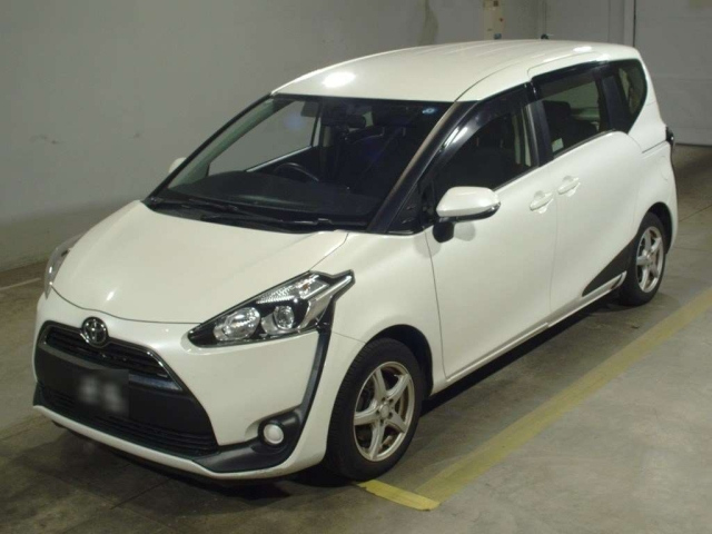 TOYOTA SIENTA — фото