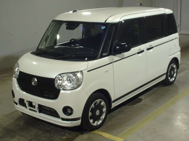 DAIHATSU MOVE — фото