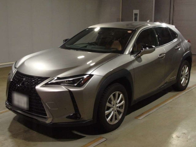 LEXUS UX — фото