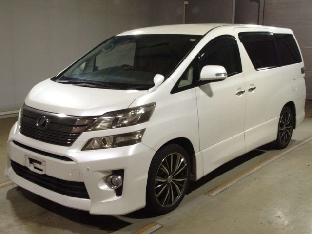 TOYOTA VELLFIRE — фото