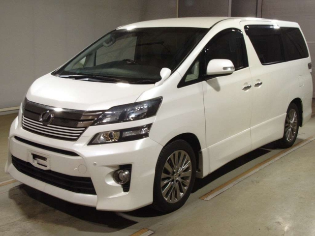 TOYOTA VELLFIRE — фото
